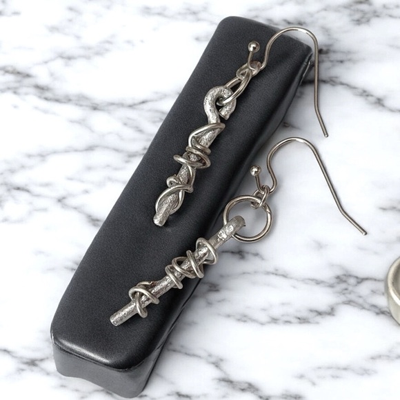 5 For $25💫Hammered Punk Aluminum Earrings Dangles - Picture 6 of 6